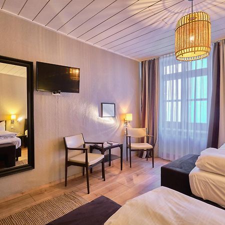 Hotel Roter Hahn レーゲンスブルク エクステリア 写真