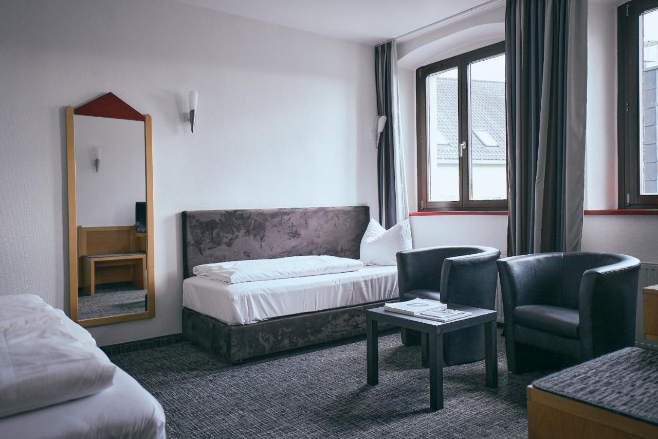 Hotel Roter Hahn レーゲンスブルク エクステリア 写真