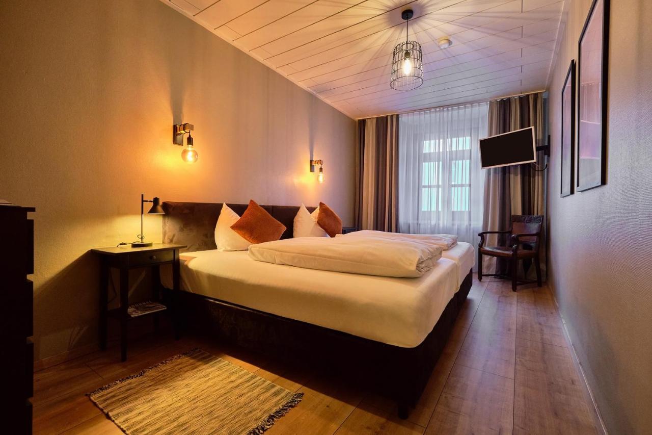 Hotel Roter Hahn レーゲンスブルク エクステリア 写真