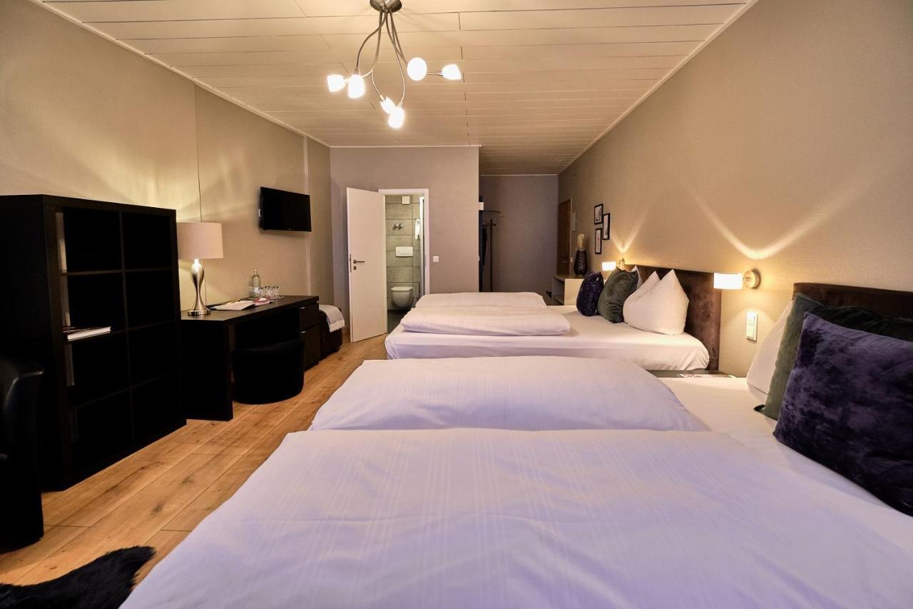Hotel Roter Hahn レーゲンスブルク エクステリア 写真