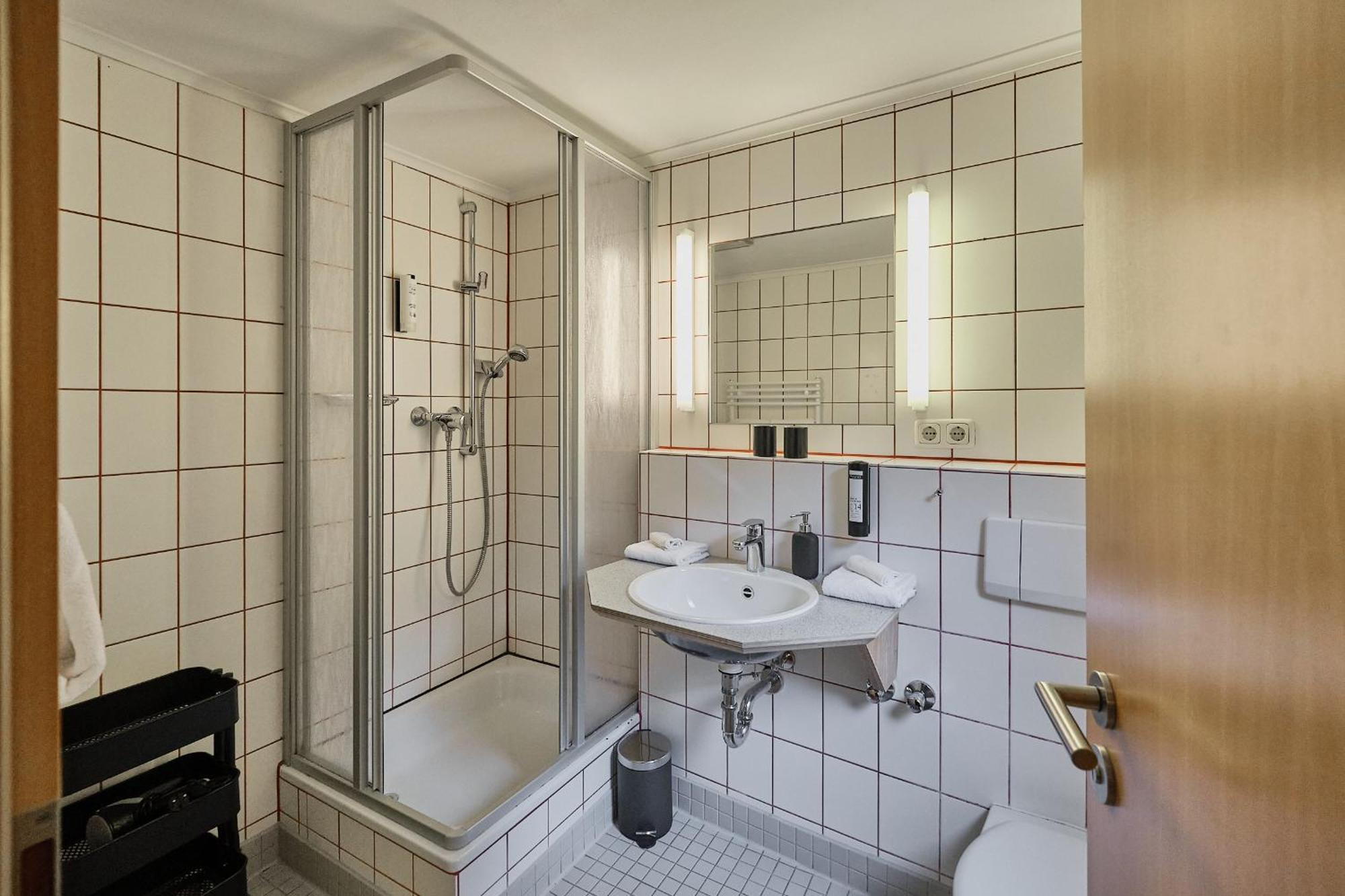 Hotel Roter Hahn レーゲンスブルク エクステリア 写真